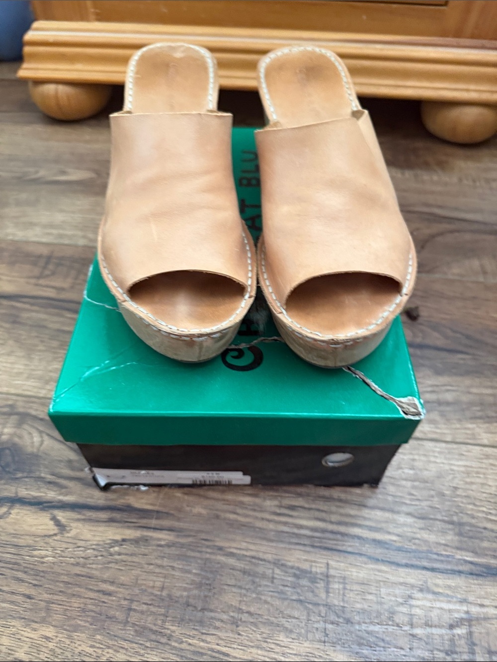 Chocolat Blu Tan Leather Open-Toe Slide glorey size 8.5
